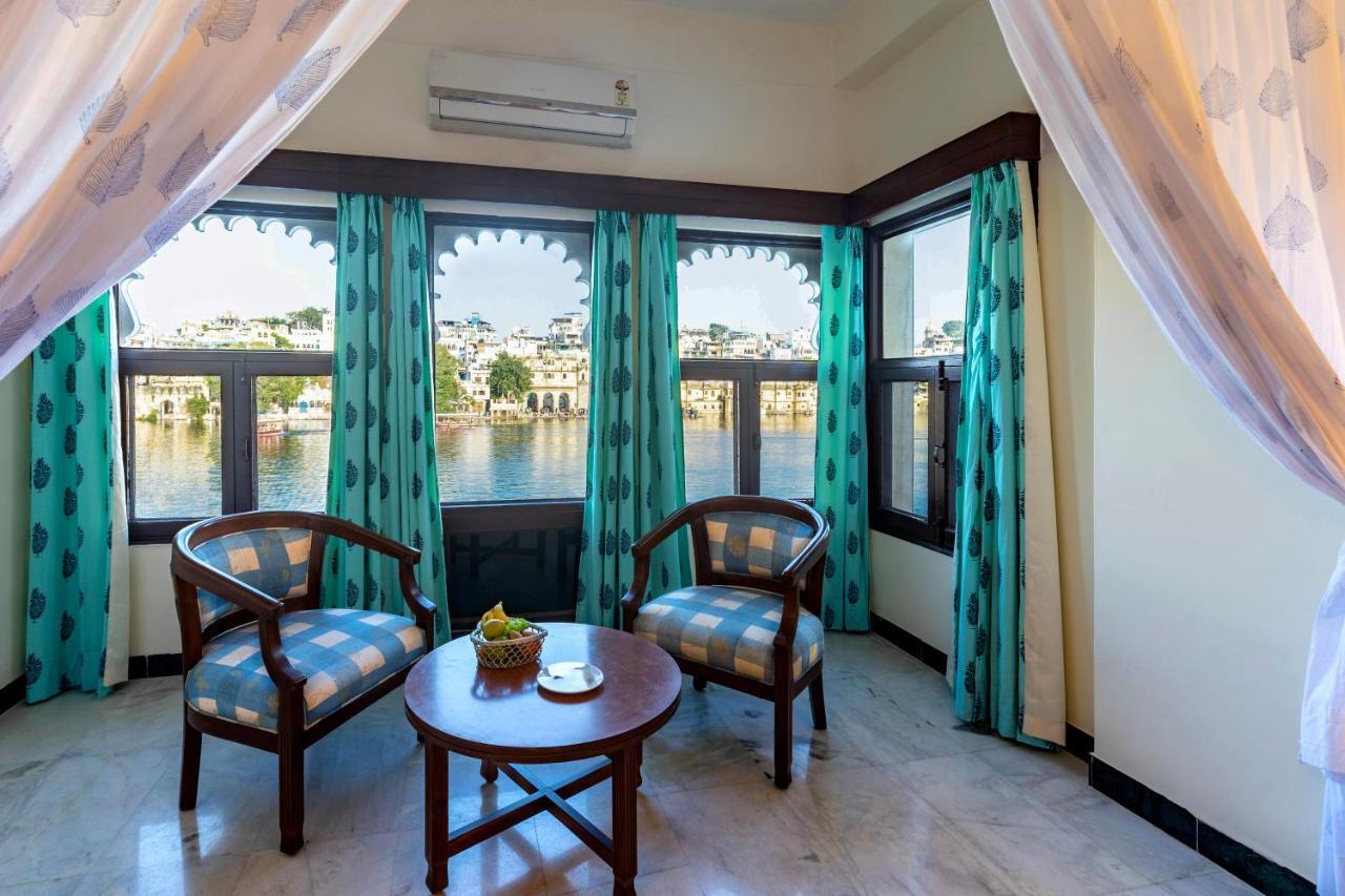 Sarovar - Lake Facing Boutique Hotel On Lake Pichola Удайпур Екстер'єр фото