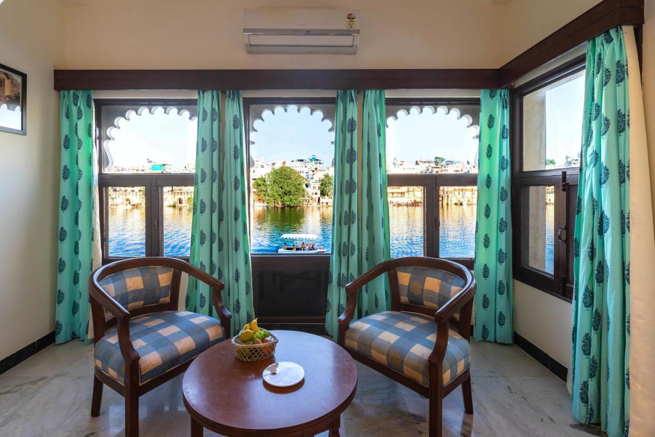 Sarovar - Lake Facing Boutique Hotel On Lake Pichola Удайпур Екстер'єр фото